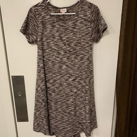 LuLaRoe Dresses & Skirts - Lularoe Carly Dress
